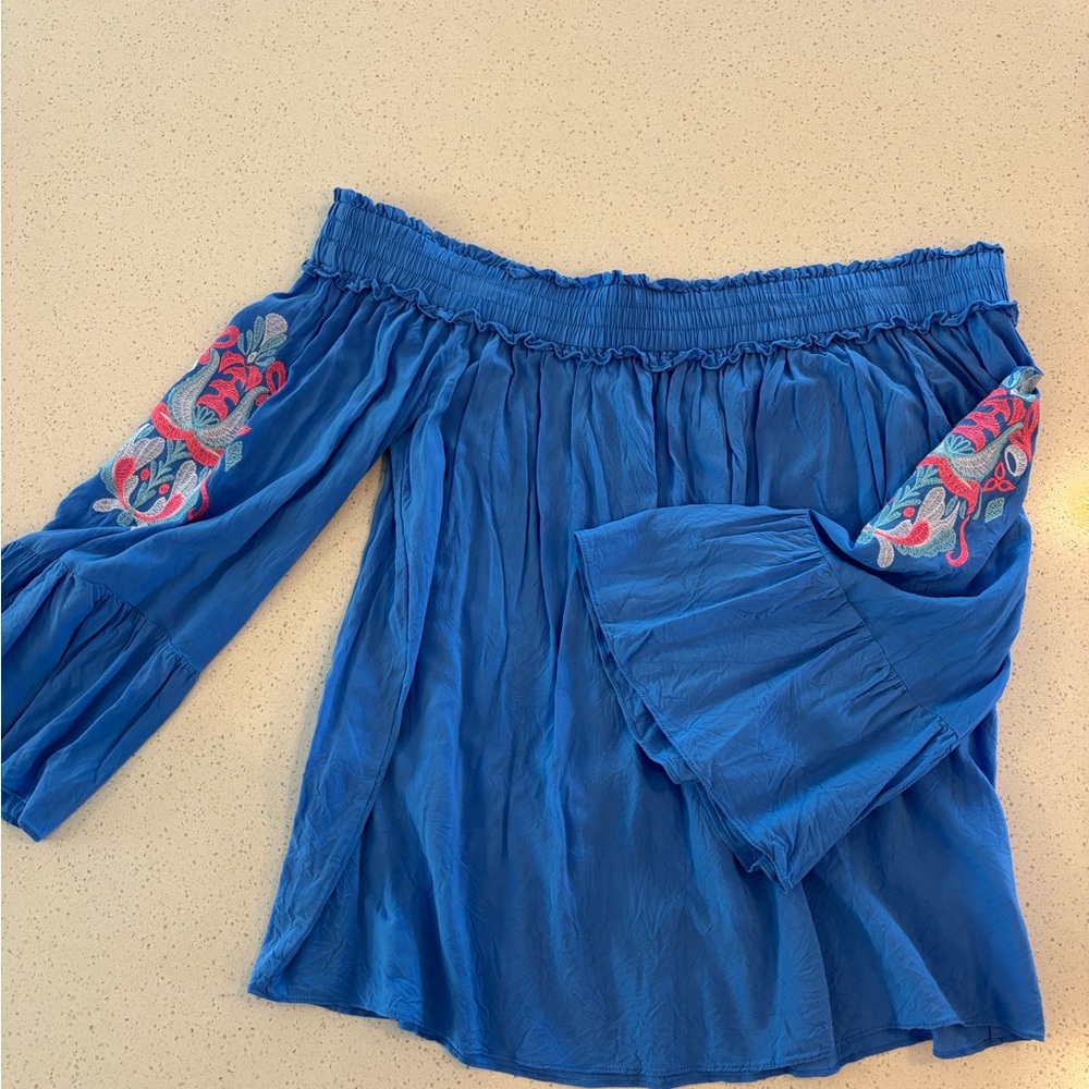 Lilly Pulitzer Moira Off the shoulder blue embroidered blouse